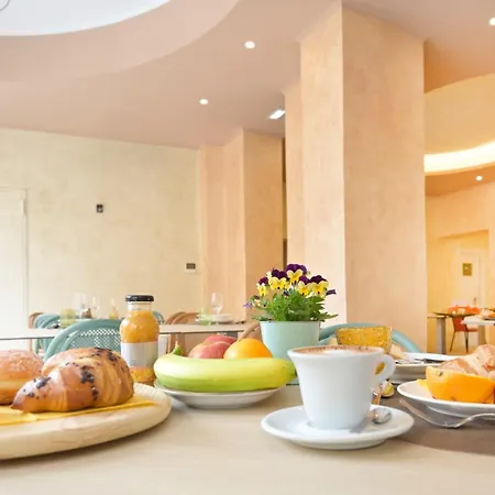 Hotel Corallo New 4*
